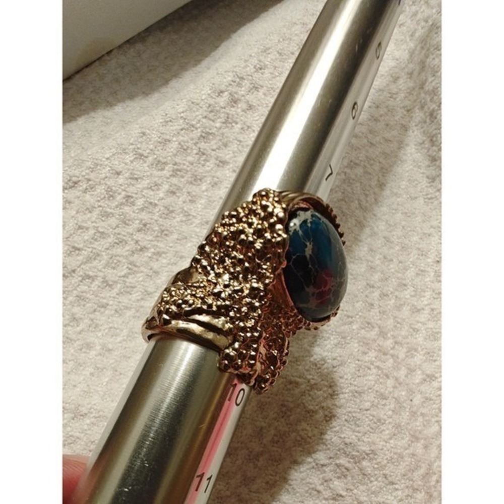 Ring Blue Cabochon Gold Tone Textured Statement Arty Style size 9.5 - Picture 8 of 12